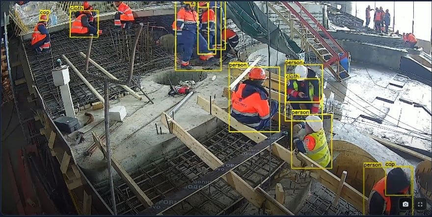Սաղավարտի կամ կասկետկայի բացակայություն